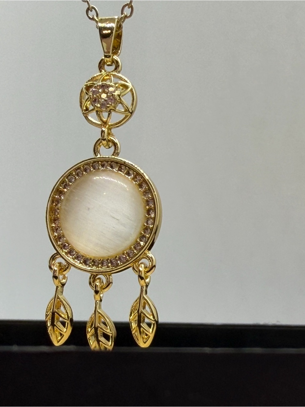 Gold-tone White Cat's Eye Pendant Necklace with Leaf Dangles Dream Catcher